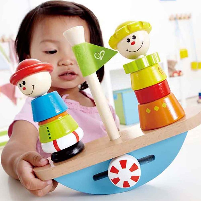 Деревянная игрушка-балансир "Balance Boat", Hape