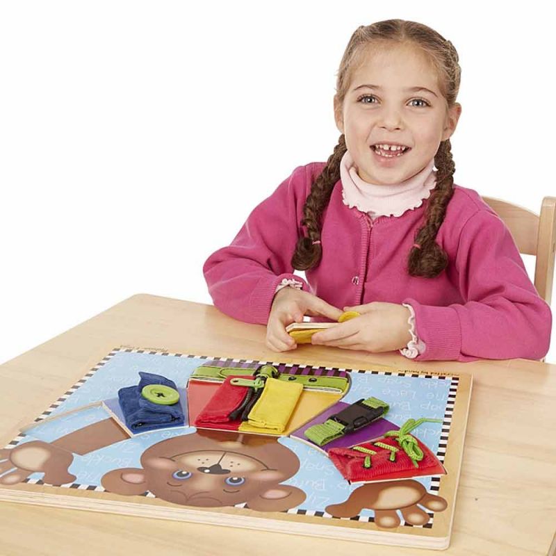 Развивающая доска с застежками, Melissa&Doug